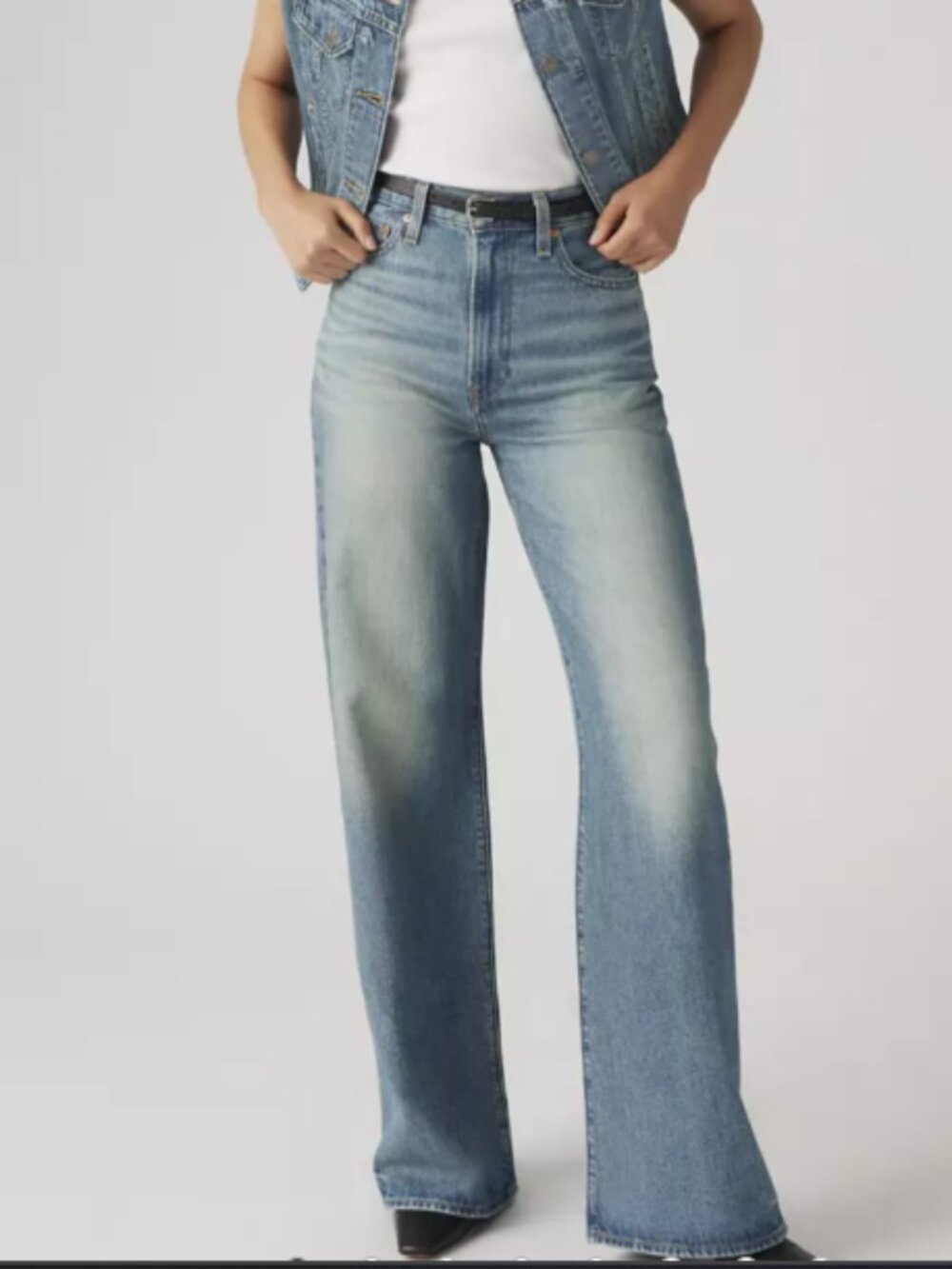 NWT Levi's Premium Ribcage Wide Leg Jeans 32x32 Tint Story High Rise Denim